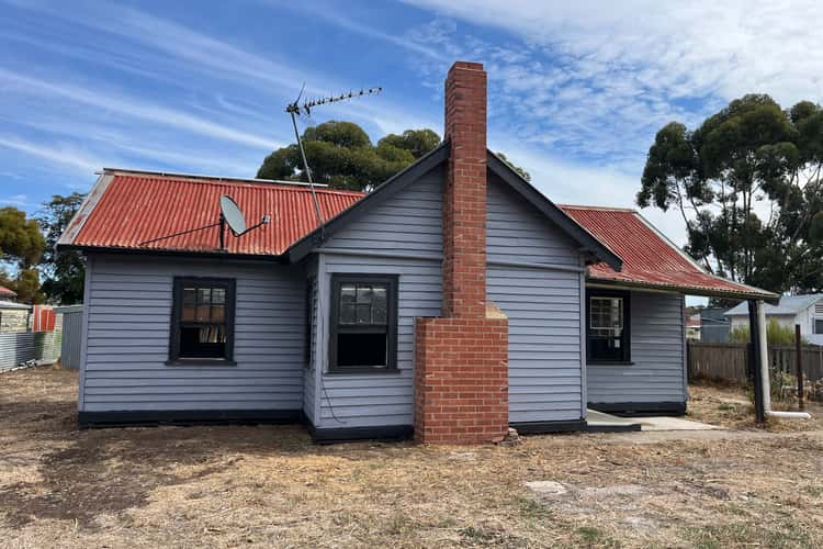 11 MOLYNEAUX STREET, Warracknabeal VIC 3393