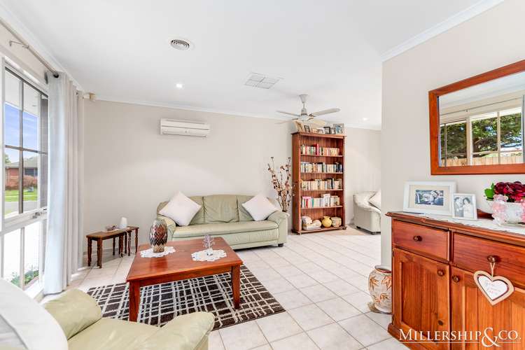 Fifth view of Homely house listing, 2 Rosella Walk, South Morang VIC 3752