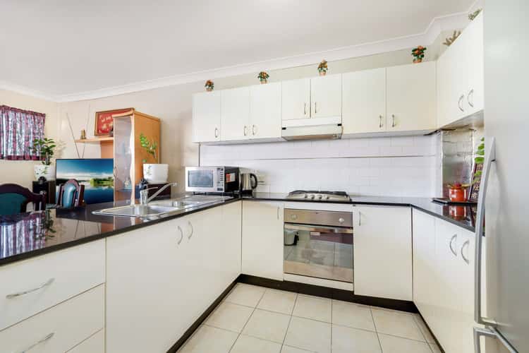 Fourth view of Homely unit listing, 21/1 Kitchener Avenue, Regents Park NSW 2143