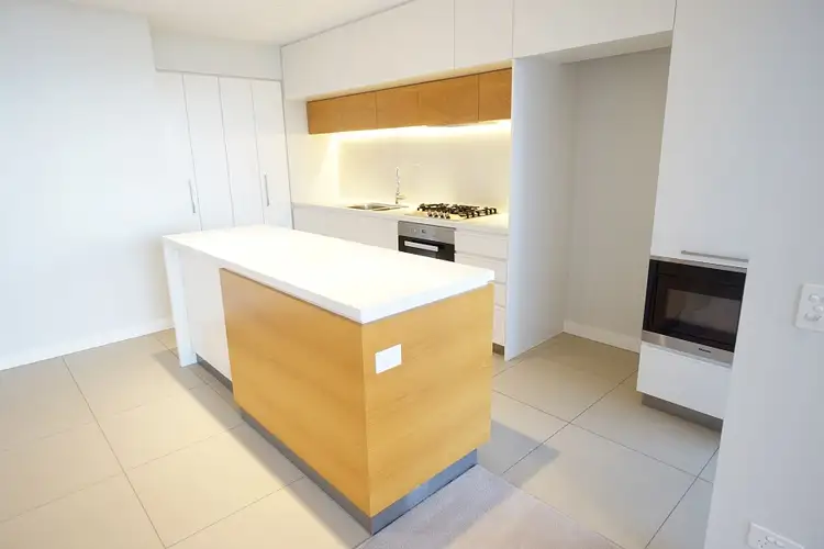 Third view of Homely apartment listing, 307/37c Harbour Road, Hamilton QLD 4007