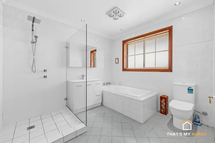 Fifth view of Homely house listing, 5 Strathwallen Close, Macquarie Links NSW 2565