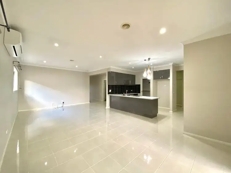 Fourth view of Homely house listing, 7 Noranda Circuit, Harkness VIC 3337