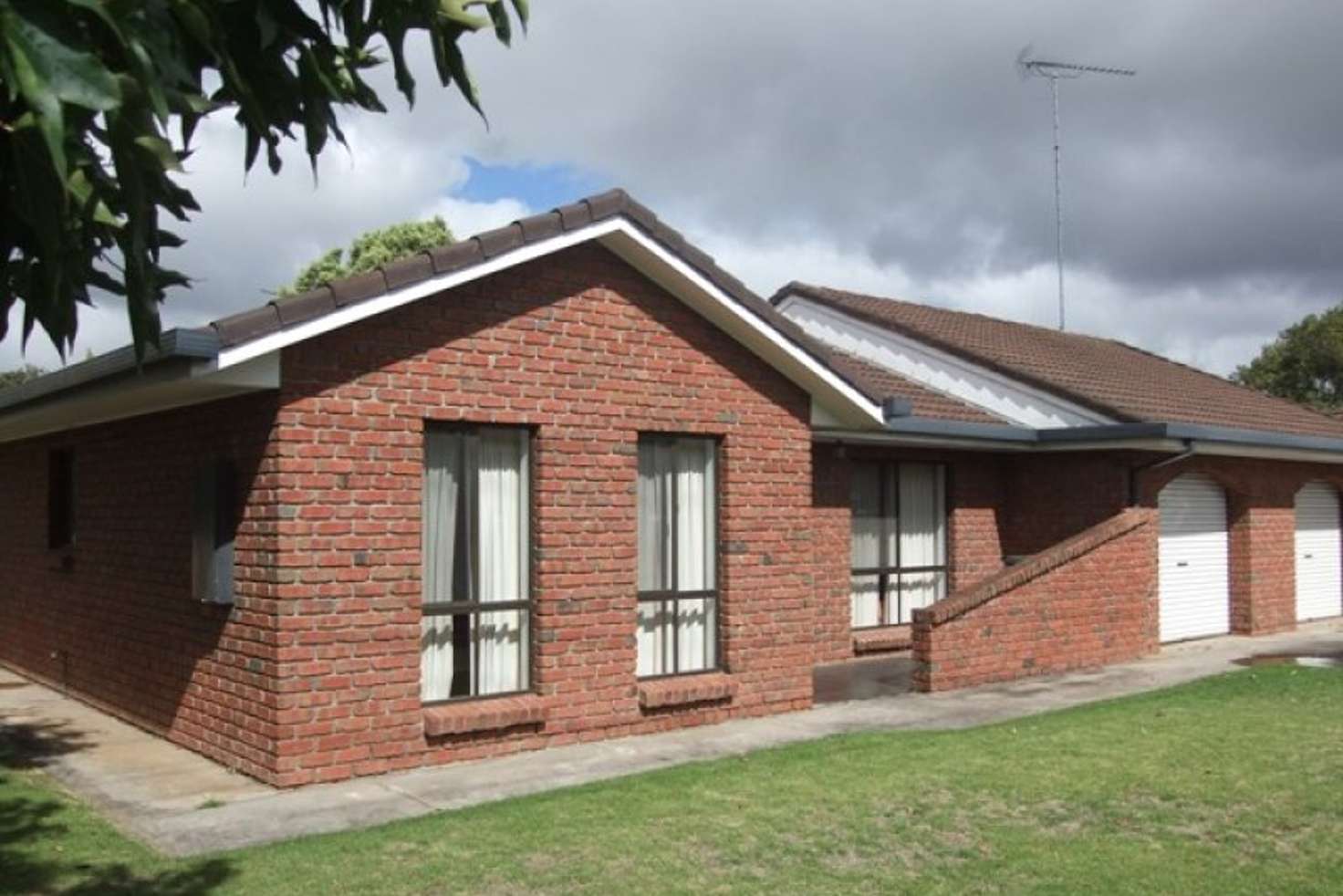 Main view of Homely unit listing, 1/31 Wyatt Street, Mount Gambier SA 5290