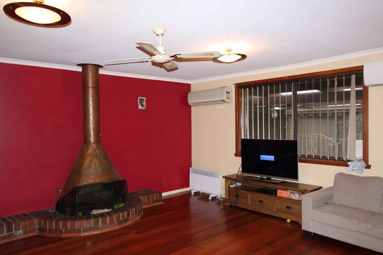 Second view of Homely house listing, 32 Dover Street, Albanvale VIC 3021