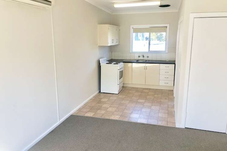Fourth view of Homely unit listing, 1/418 Belmore Street, Hay NSW 2711