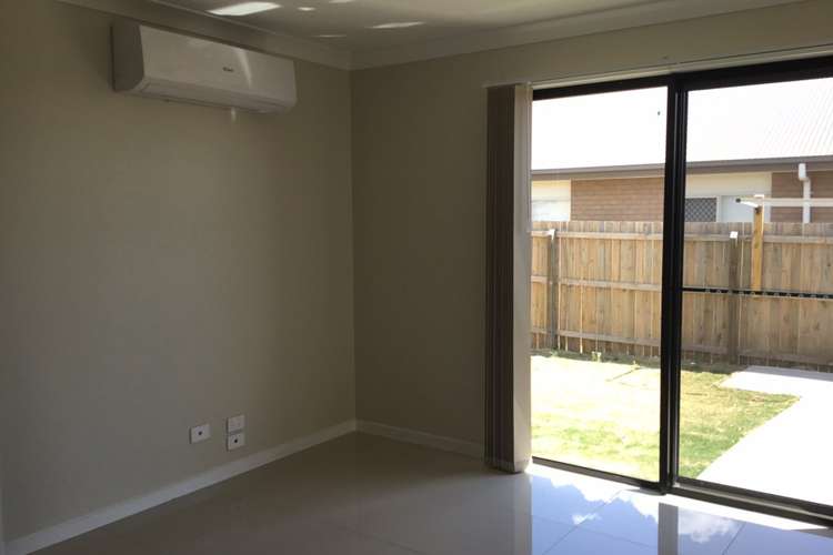 Fourth view of Homely semiDetached listing, 2/5 Corack Street, Cambooya QLD 4358