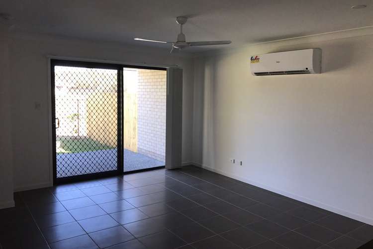 Fifth view of Homely semiDetached listing, 1/29 Derwent Street, Burpengary QLD 4505