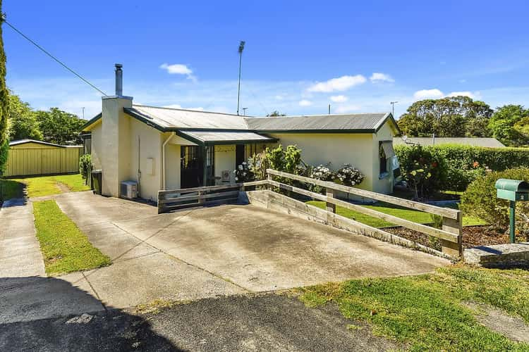 Fifth view of Homely house listing, 2 Holloway Crescent, Mount Gambier SA 5290