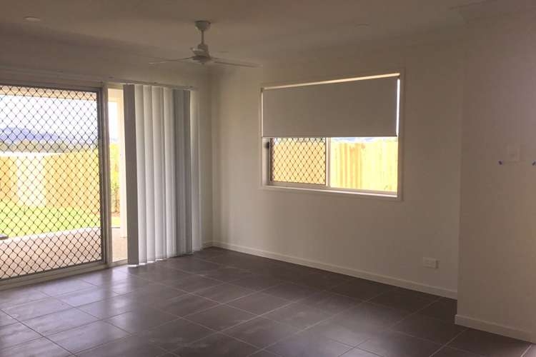 Third view of Homely semiDetached listing, 2/17 Jason Day Drive, Beaudesert QLD 4285