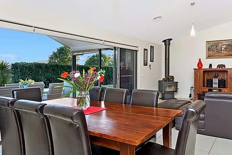 Fifth view of Homely house listing, 12 HILLANDALE COURT, Bonegilla VIC 3691