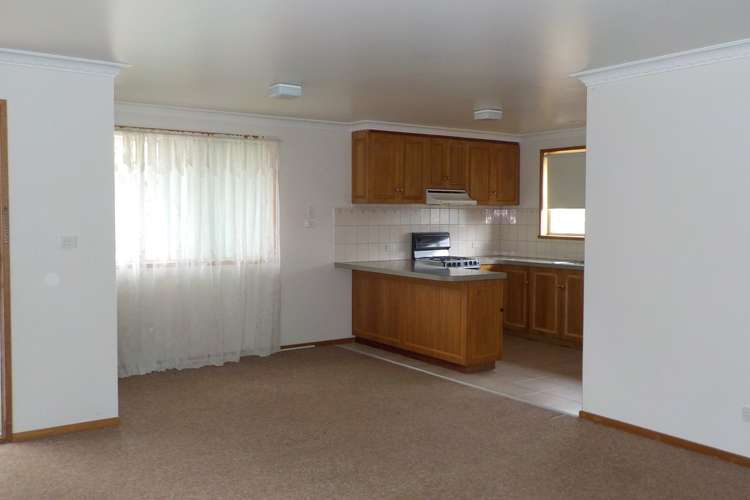 Fourth view of Homely unit listing, 2/88 Atkinson Street, Ballan VIC 3342