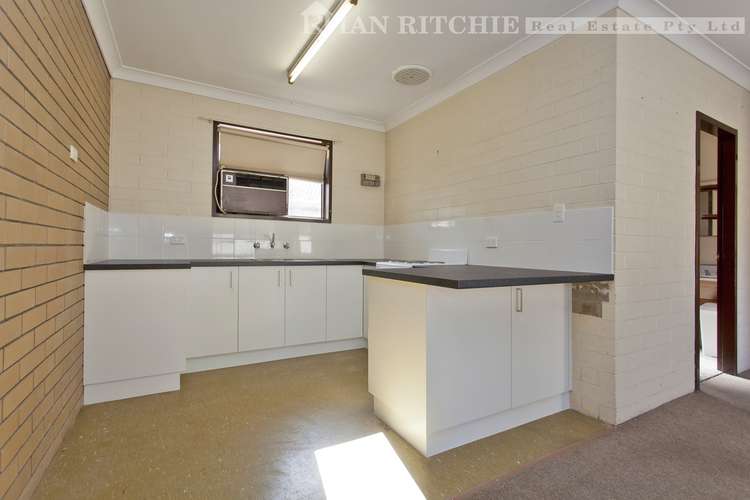 Fifth view of Homely unit listing, 4/693 David Street, Albury NSW 2640