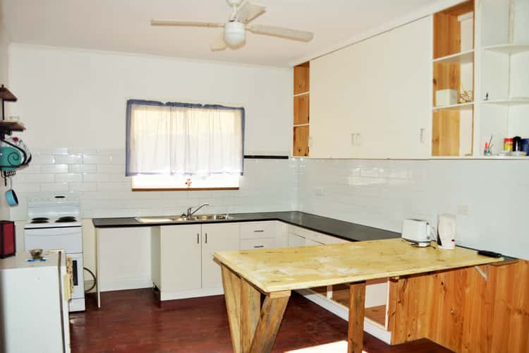 Fifth view of Homely house listing, 32 Mahonga Street, Jerilderie NSW 2716