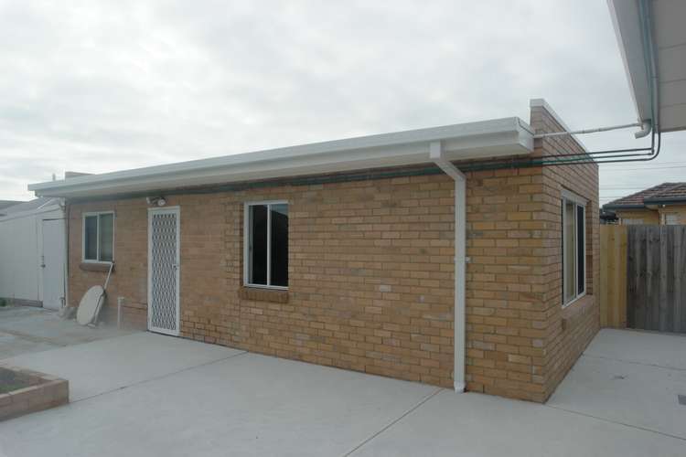 Main view of Homely unit listing, 2 Bedford Street, Airport West VIC 3042