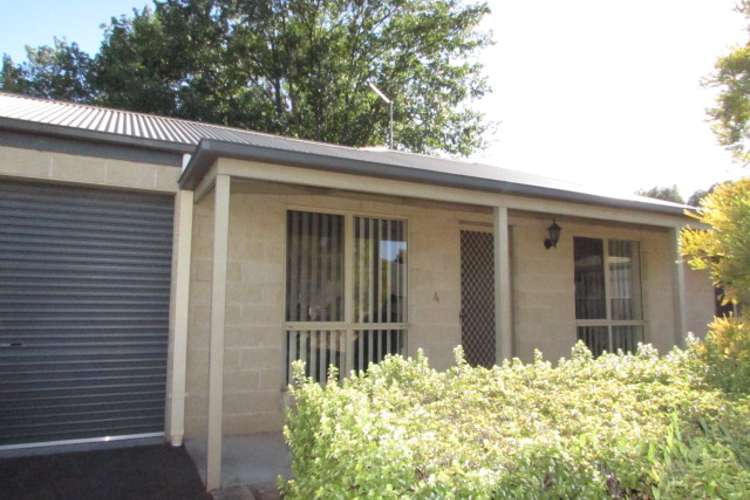 Main view of Homely townhouse listing, 4/32 Ray Street, Castlemaine VIC 3450