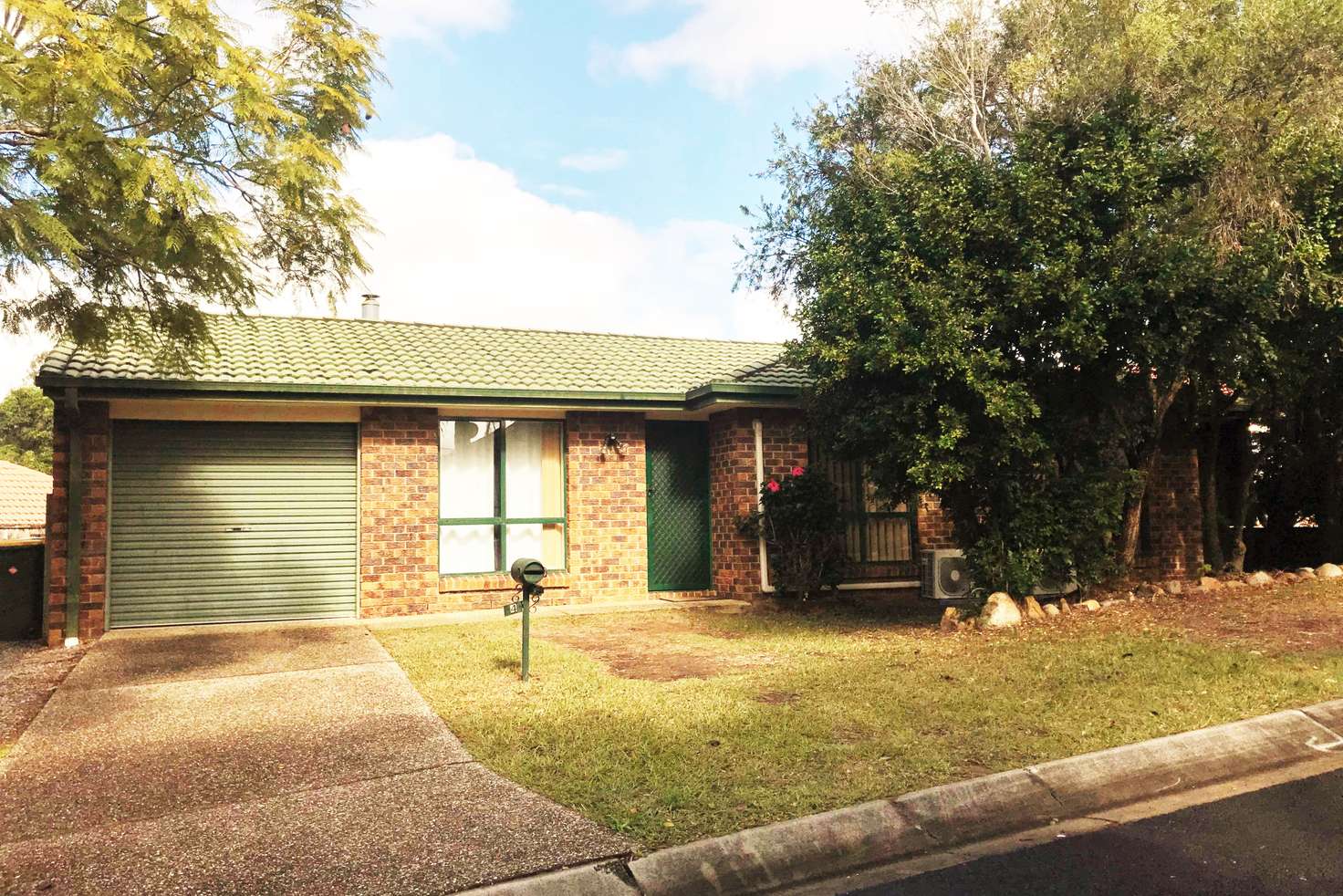 Main view of Homely house listing, 4 Cornuta Close, Bellbowrie QLD 4070
