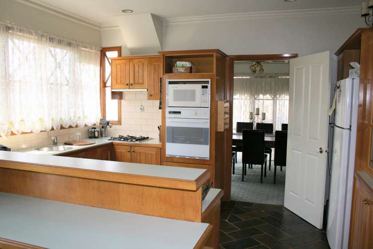 Fifth view of Homely house listing, 4 Ryden Close, Greensborough VIC 3088