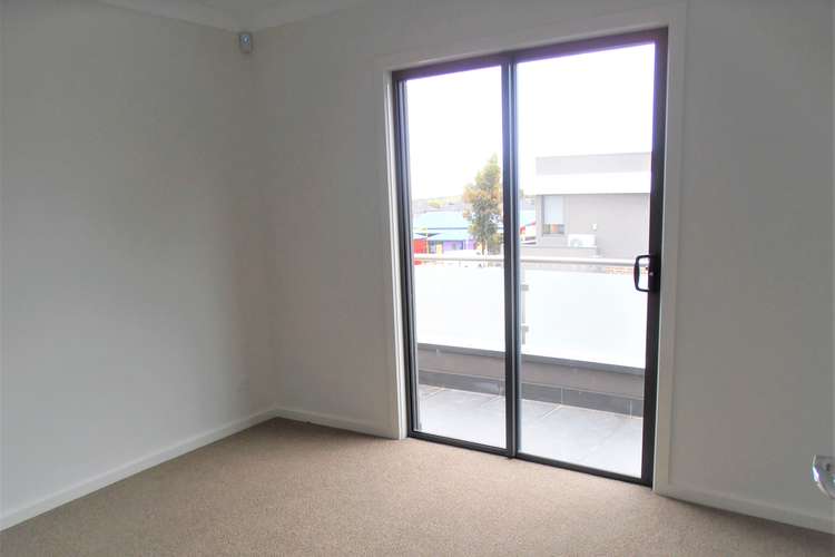 Third view of Homely townhouse listing, 2/194 Gordons Road, South Morang VIC 3752