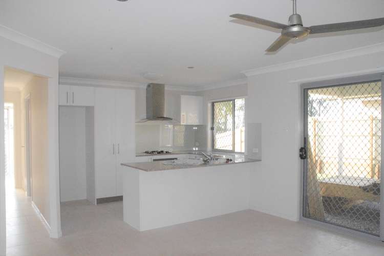 Second view of Homely house listing, 20 Samuel Court, Yamanto QLD 4305