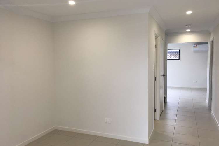 Third view of Homely semiDetached listing, 2/18 Goal Crescent, Griffin QLD 4503
