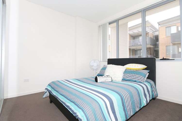 Third view of Homely apartment listing, 13/4 - 6 Peggy Street, Mays Hill NSW 2145