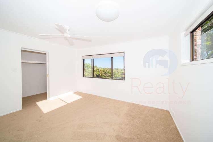 Fifth view of Homely house listing, 5 PETHERBRIDGE AVENUE, Merrimac QLD 4226