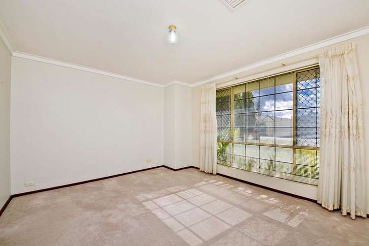 Fifth view of Homely house listing, 10 Wells Court, Noranda WA 6062