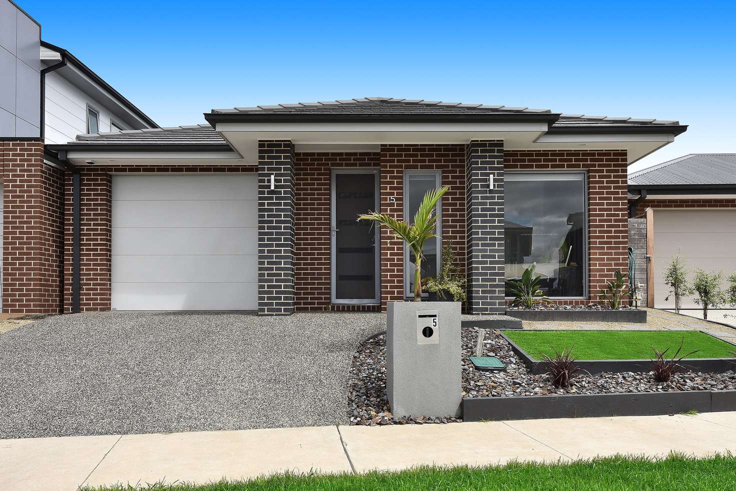 Main view of Homely house listing, 5 Waters Way, Hillside VIC 3037