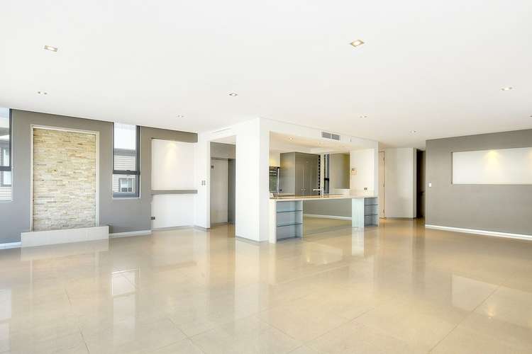 Second view of Homely apartment listing, 2/15 Ventura Road, Mermaid Beach QLD 4218