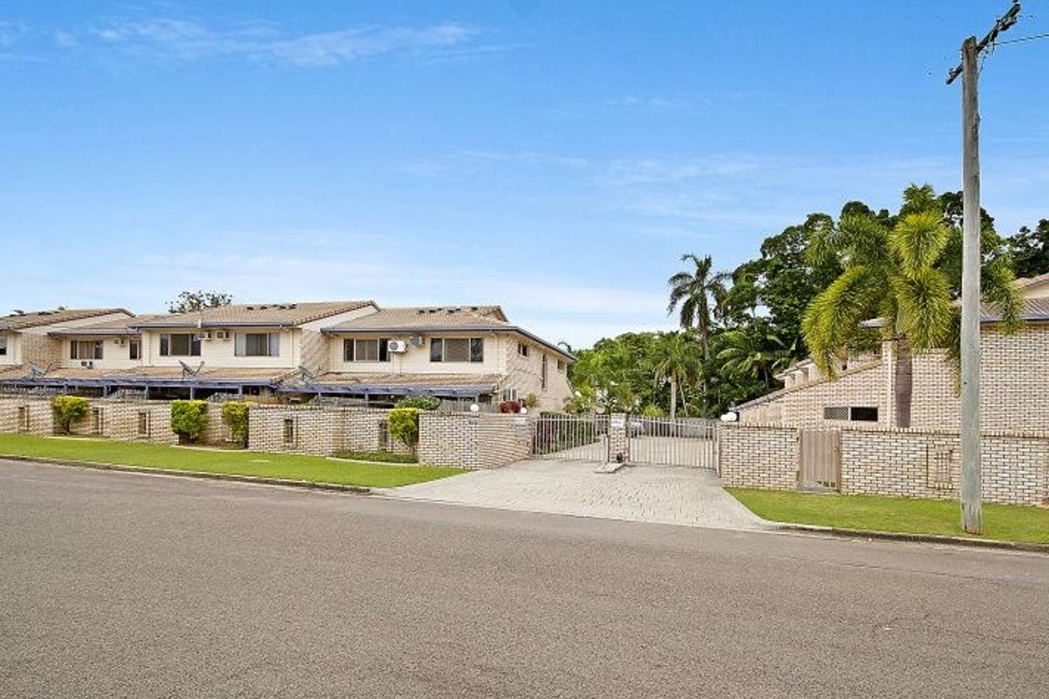 Main view of Homely townhouse listing, 11/62 Bowen Road, Hermit Park QLD 4812