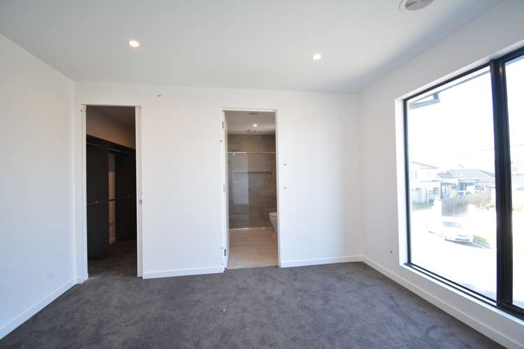 Fourth view of Homely townhouse listing, 1A Loch Court, Bentleigh East VIC 3165