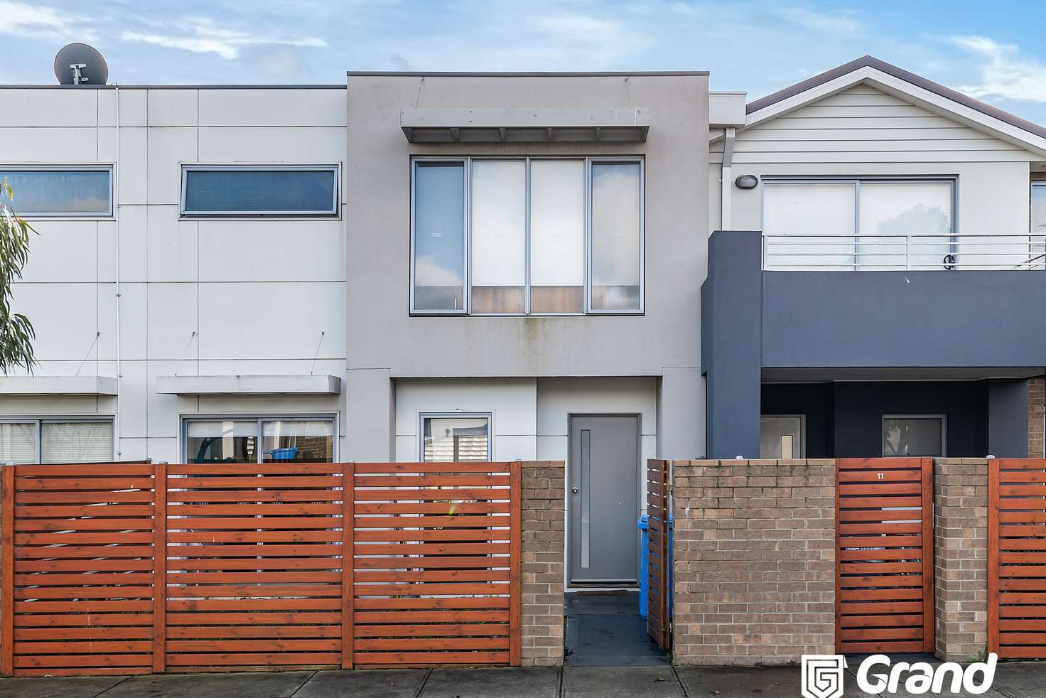 Main view of Homely townhouse listing, 9 Woodright Circuit, Cranbourne VIC 3977