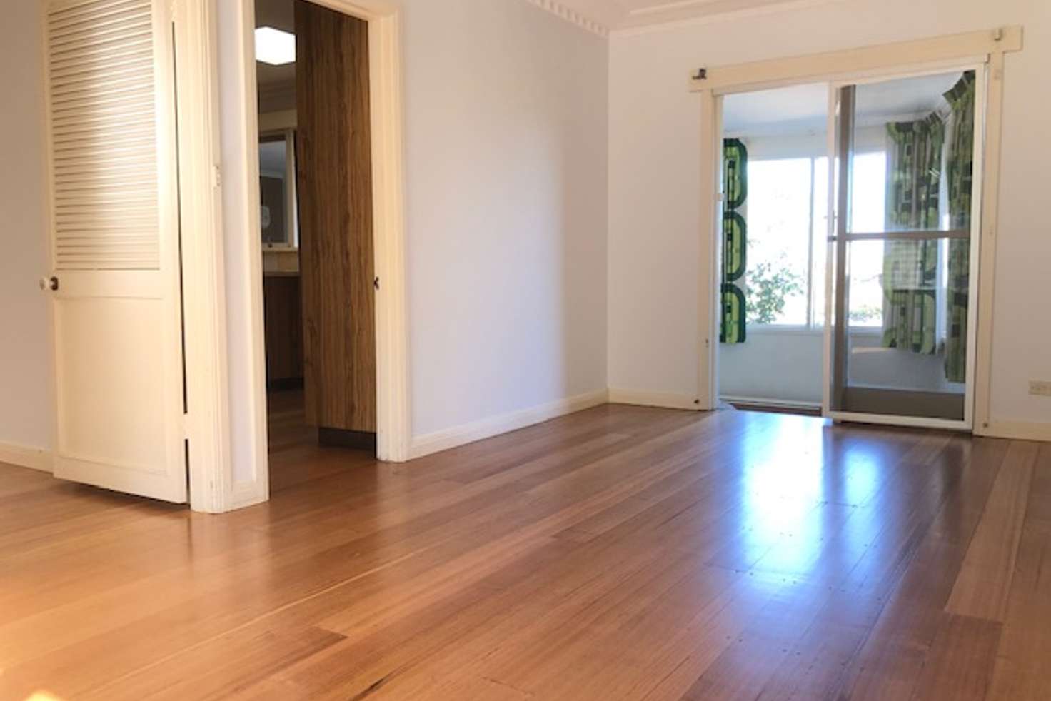 Main view of Homely house listing, 15 Dallas Street, Mount Waverley VIC 3149
