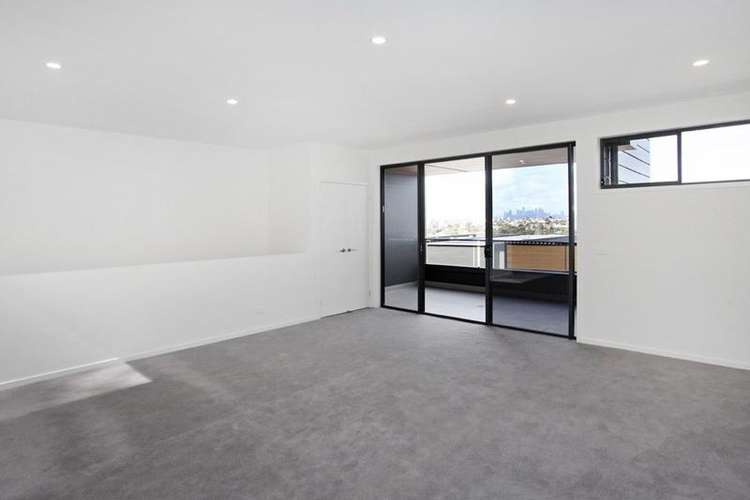 Second view of Homely apartment listing, 2/14 Horizon Drive, Maribyrnong VIC 3032
