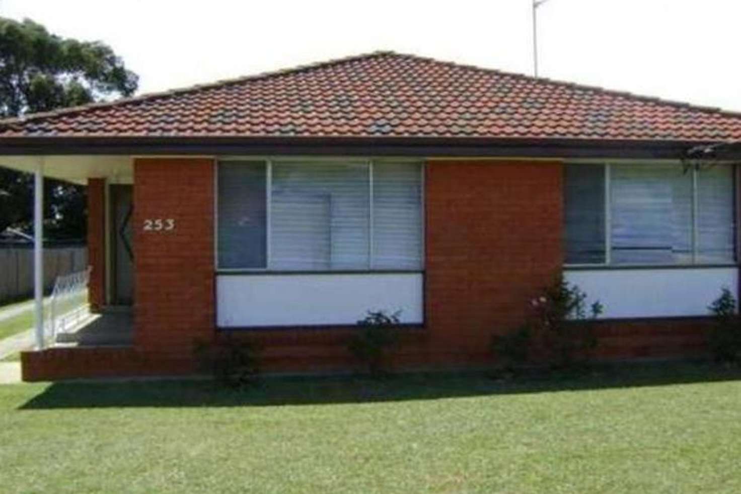 Main view of Homely unit listing, 2/253 Shellharbour Road, Barrack Heights NSW 2528