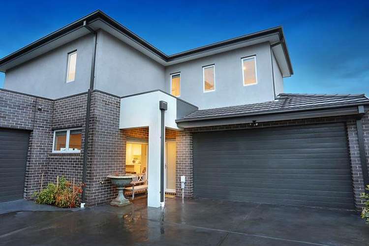 Main view of Homely townhouse listing, 2/10 Loveridge Way, South Morang VIC 3752