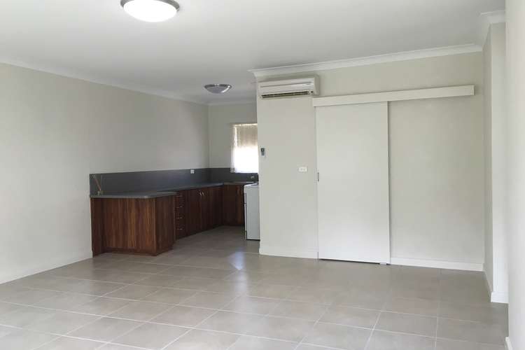 Third view of Homely unit listing, 1/372 David Street, Albury NSW 2640