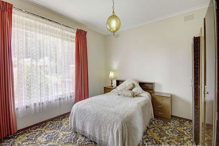 Fifth view of Homely house listing, 63 Drysdale Avenue, Hamlyn Heights VIC 3215