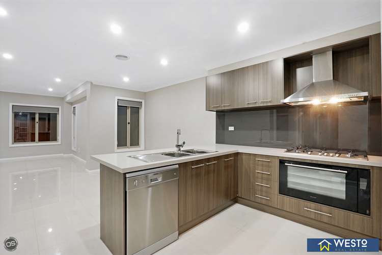 Fourth view of Homely house listing, 32 Modern Crescent, Tarneit VIC 3029