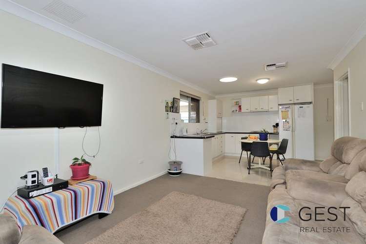 Fourth view of Homely house listing, 2 WOODBRIDGE CLOSE, Swan View WA 6056