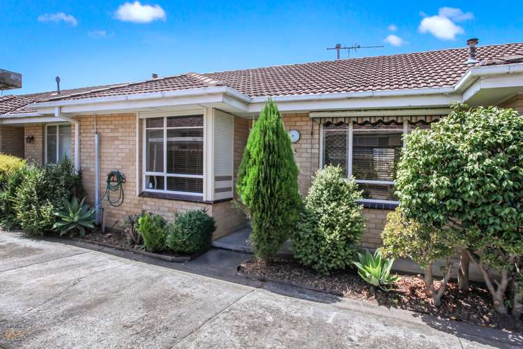 Main view of Homely villa listing, 3/5 McCulloch Street, Essendon North VIC 3041