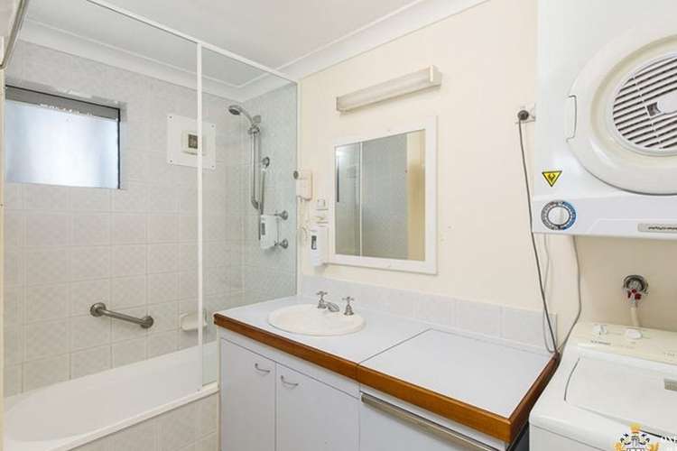 Fourth view of Homely apartment listing, Room 2/11 Ascog Terrace, Toowong QLD 4066