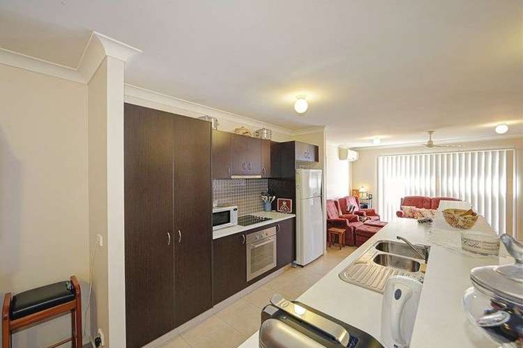 Fifth view of Homely semiDetached listing, 6 Regent Court, Thabeban QLD 4670
