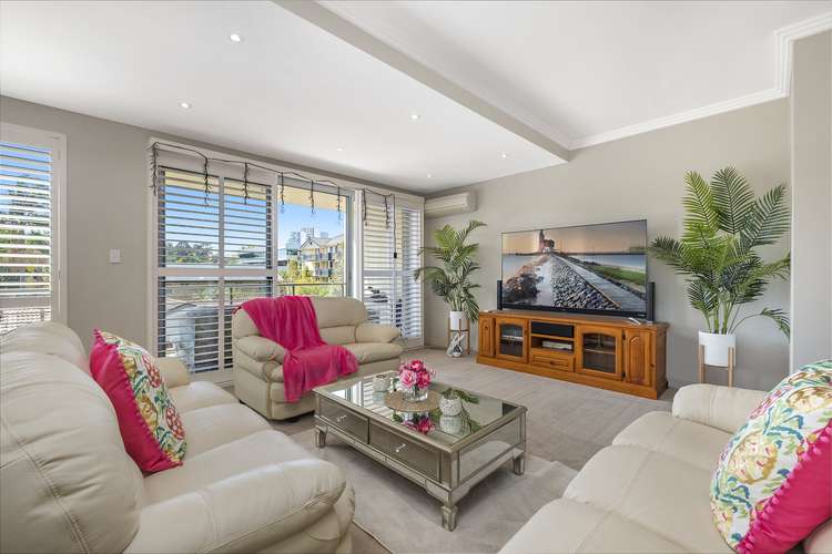 Third view of Homely apartment listing, 7/5 Sherwin Avenue, Castle Hill NSW 2154