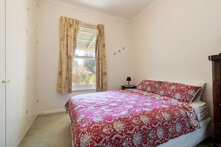 Fifth view of Homely house listing, 2 Muirhead Street, Castlemaine VIC 3450