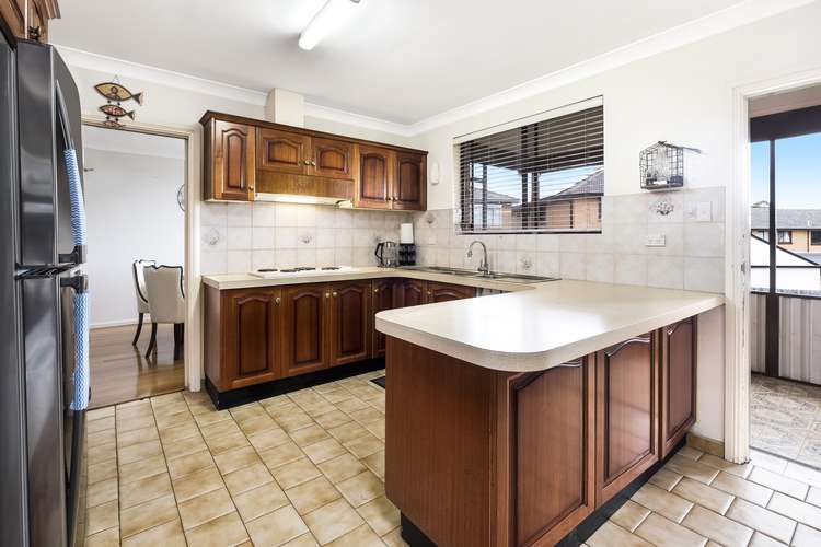 Fifth view of Homely house listing, 6 Bradshaw Place, Prairiewood NSW 2176