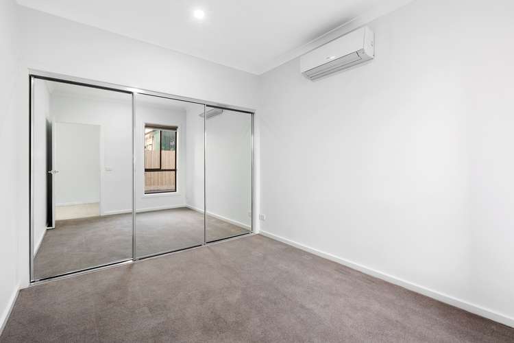 Fifth view of Homely unit listing, 2/134 Edgars Road, Thomastown VIC 3074