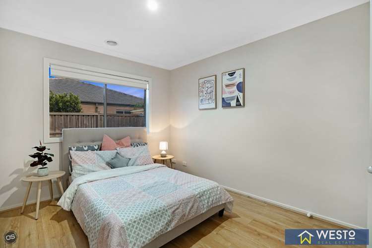 Fifth view of Homely house listing, 5 Hilderbrand Avenue, Williams Landing VIC 3027