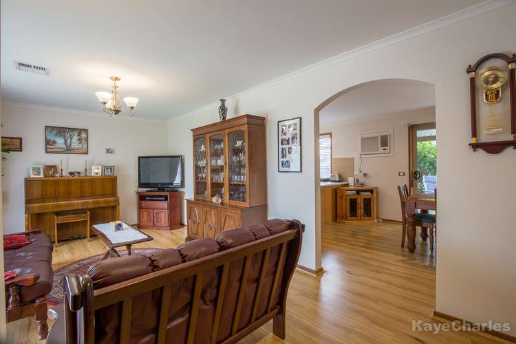 Fourth view of Homely unit listing, 2/11-13 BEACONSFIELD AVENUE, Beaconsfield VIC 3807