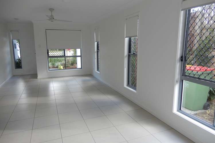 Second view of Homely townhouse listing, V-607/44 Highgrove Street, Thornlands QLD 4164
